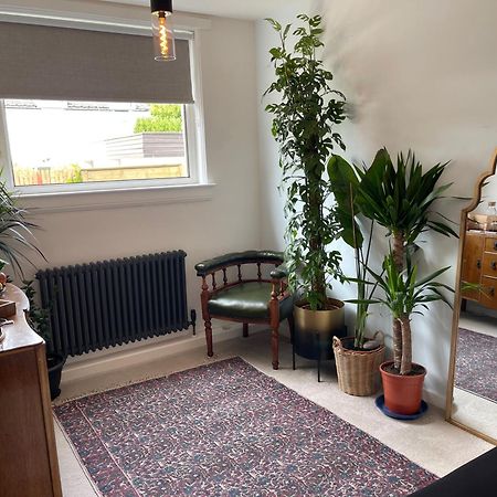 Private Room With Separate Shower And Free Parking Edimburgo Esterno foto